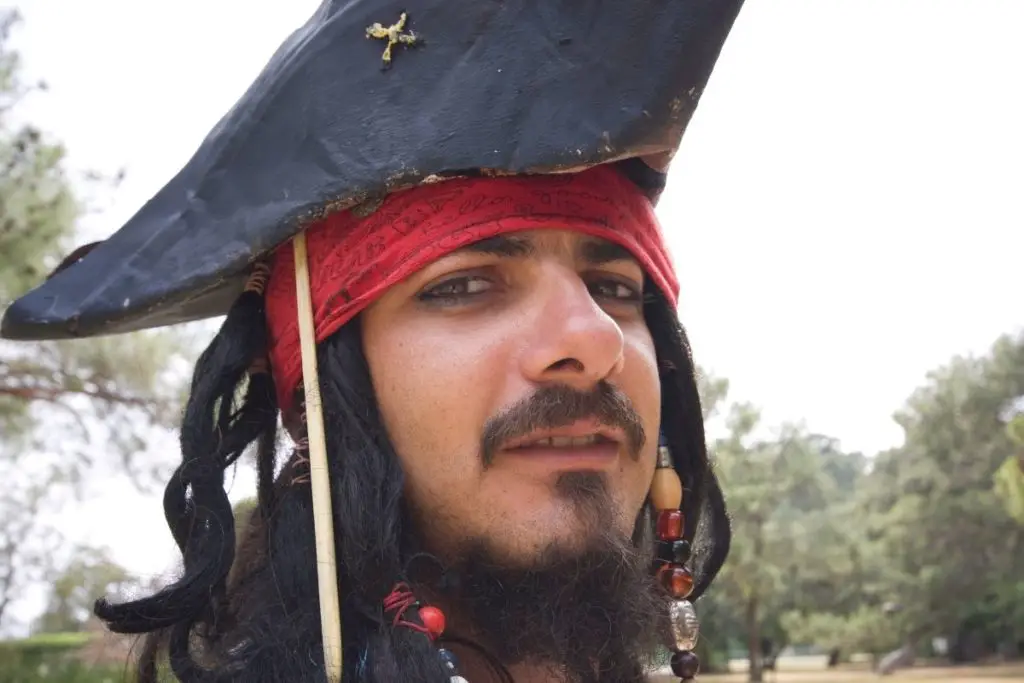 Halloween Costumes - Pirate