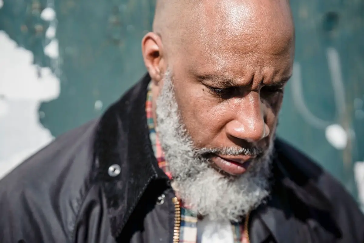 How To Turn White Beard Into Black Naturally